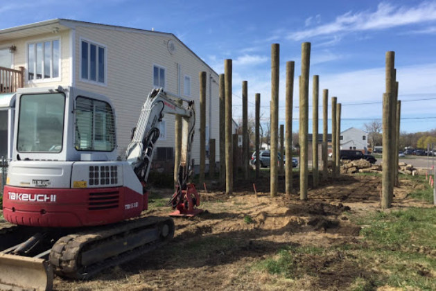How to Drive Timber Piles into Ground? [PDF]